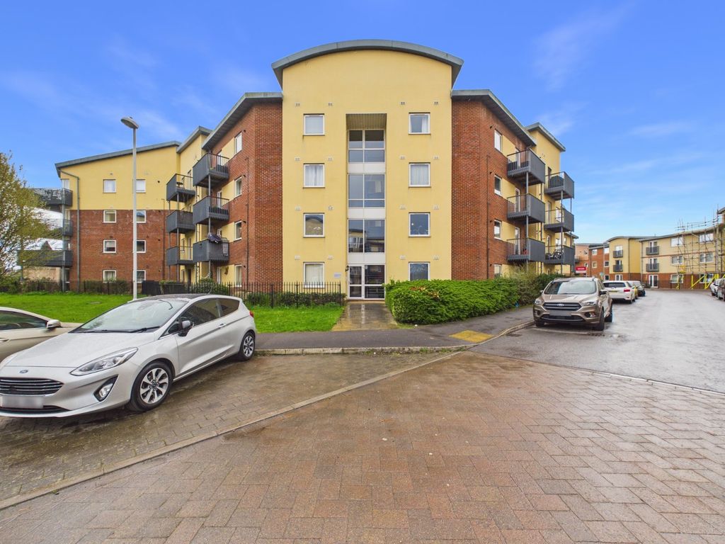 Property photo 1 of 8 Picture No. 11