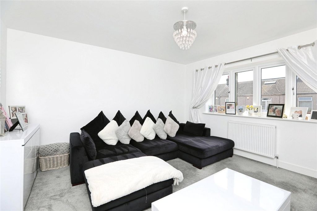 Property photo 2 of 14 Picture No. 43