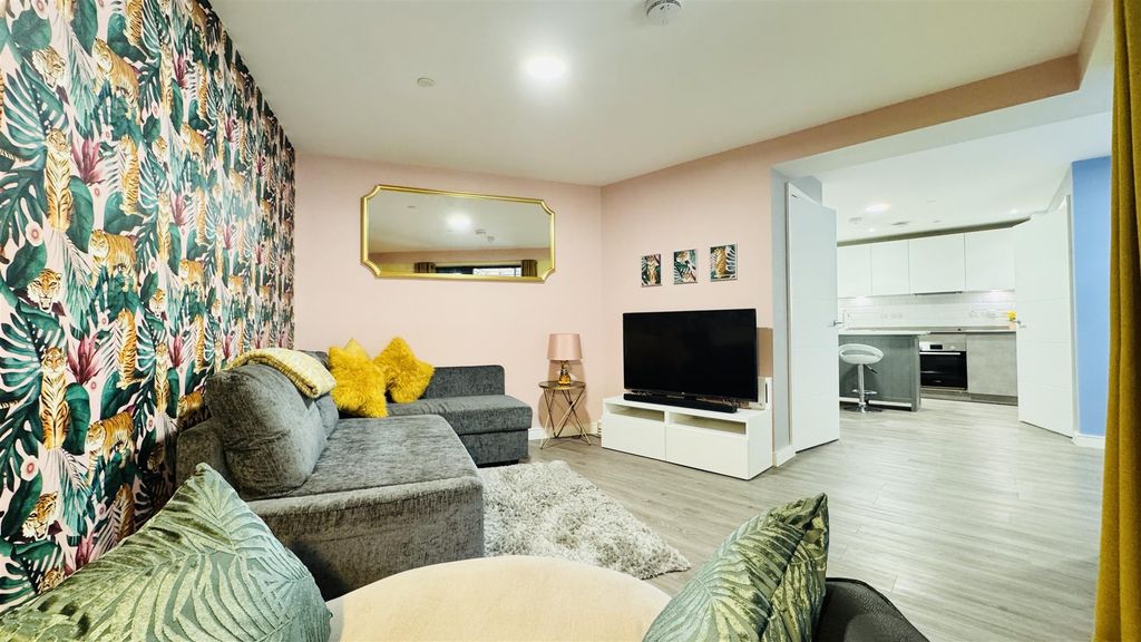 Property photo 1 of 15 Reception Room