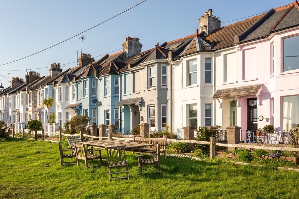 Property photo 3 of 23 South View Terrace-23.Jpg