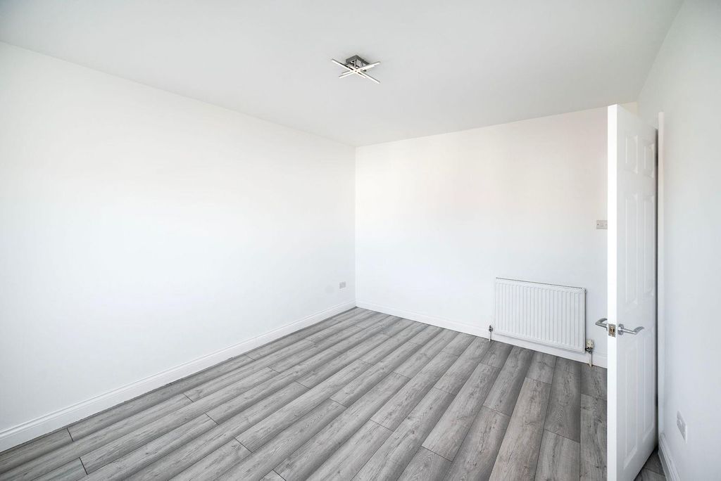 Property photo 2 of 10 2