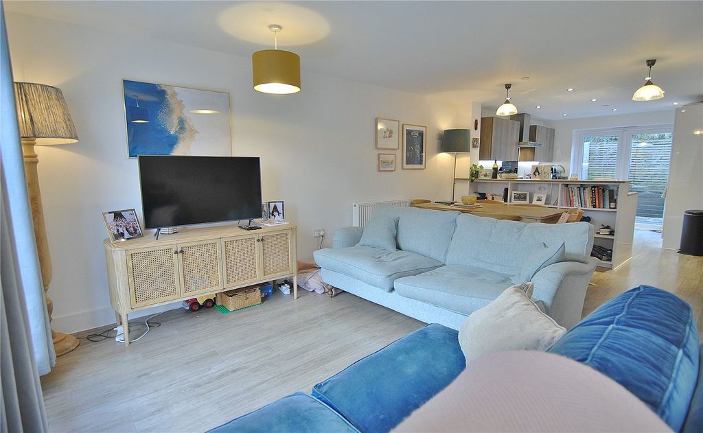 Property photo 3 of 20 Picture No. 23