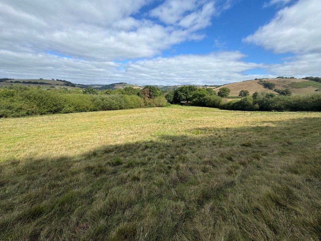 Property photo 3 of 6 General View Of The Paddock 1