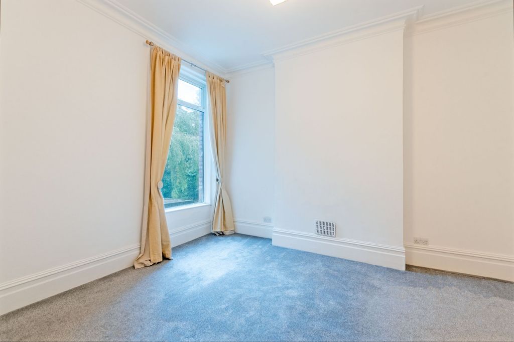 Property photo 3 of 12 Picture No. 33