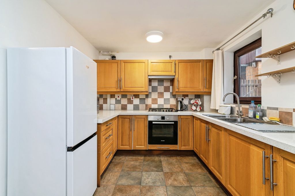 Property photo 2 of 14 Pbox-Img.Jpg