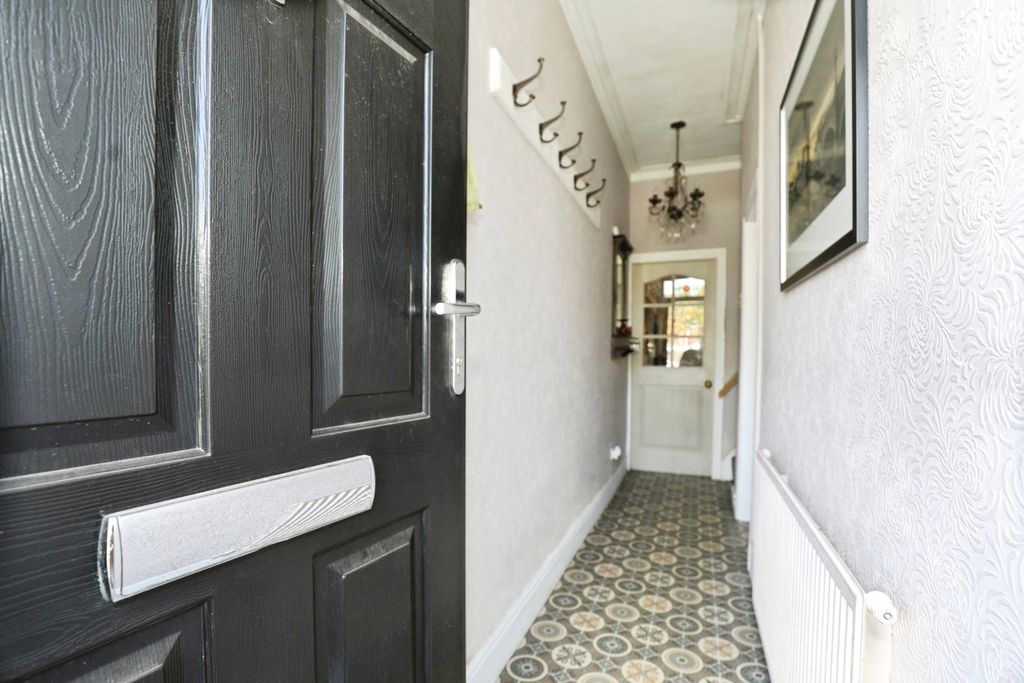 Property photo 2 of 17 Pbox-Img.Jpg