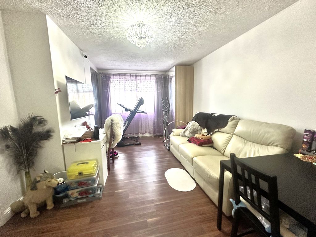 Property photo 2 of 10 Image