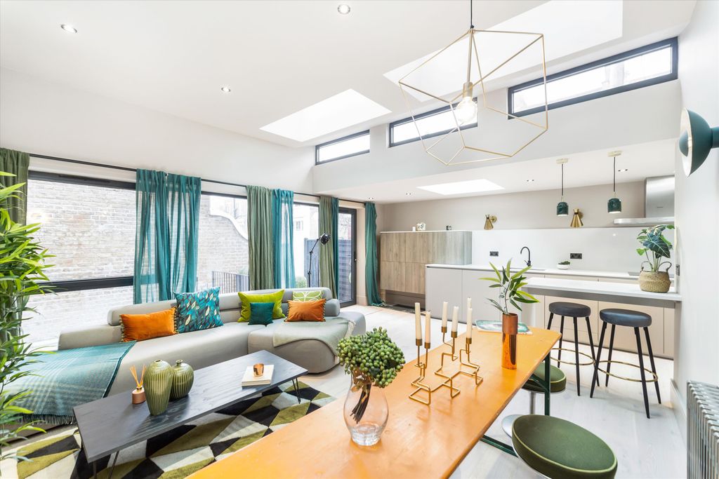 Property photo 1 of 10 Image