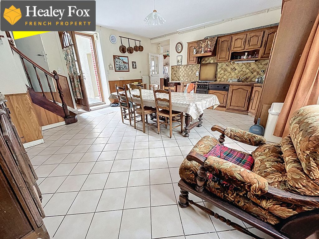 Property photo 2 of 17