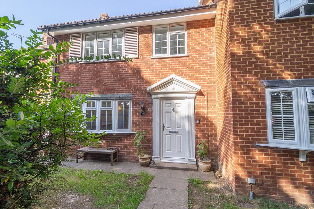 Property photo 2 of 18