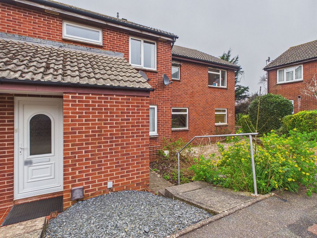 Property photo 1 of 8