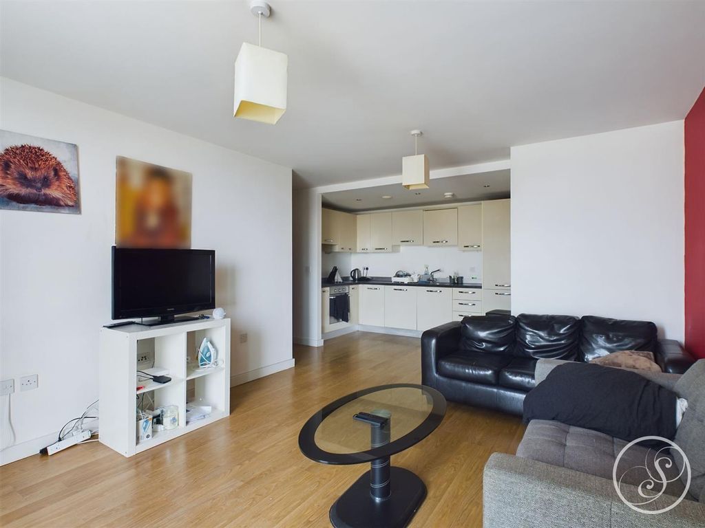 Property photo 1 of 6 Cam02071G0-Pr0070-Still001.Jpg