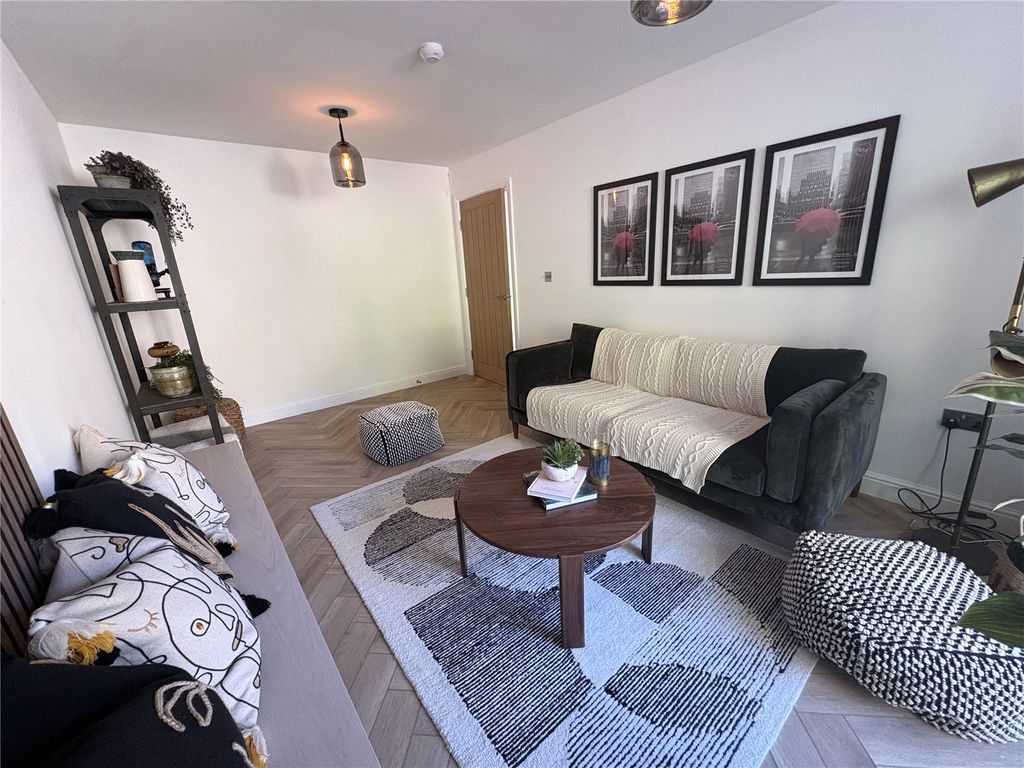 Property photo 3 of 20 Sitting Room