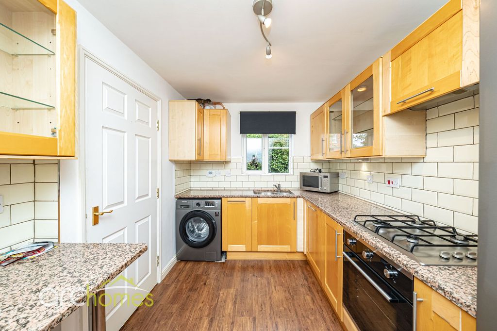 Property photo 3 of 26