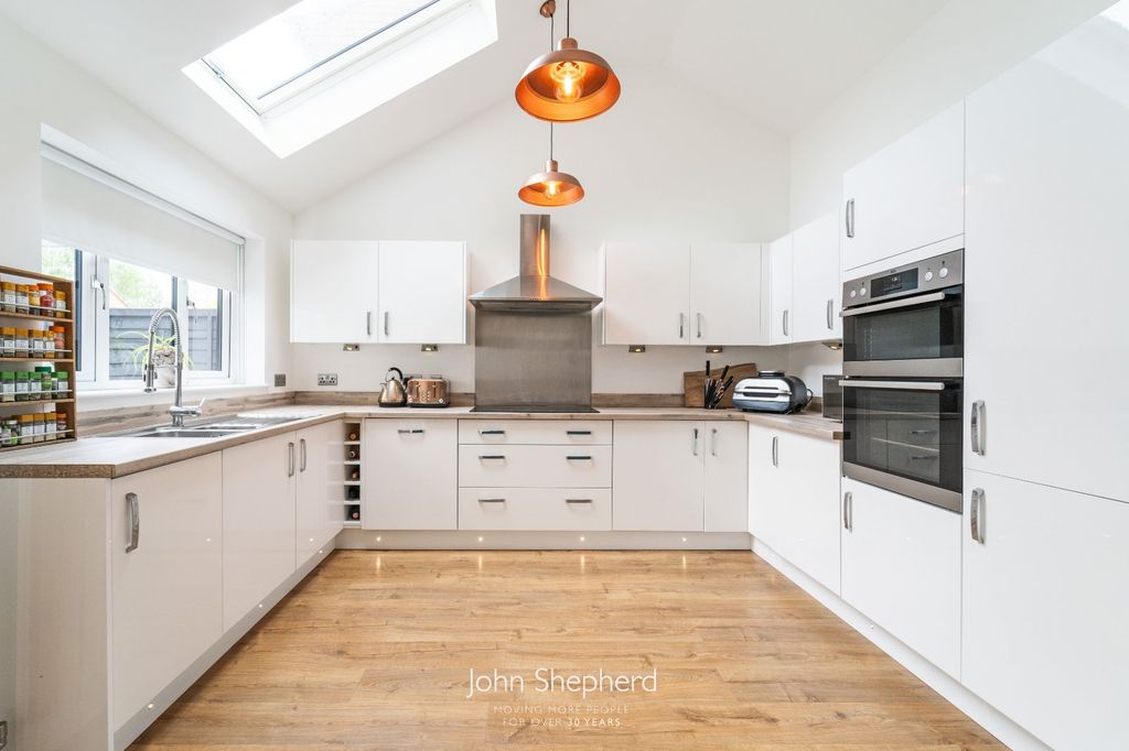 Property photo 2 of 13 Picture No. 06