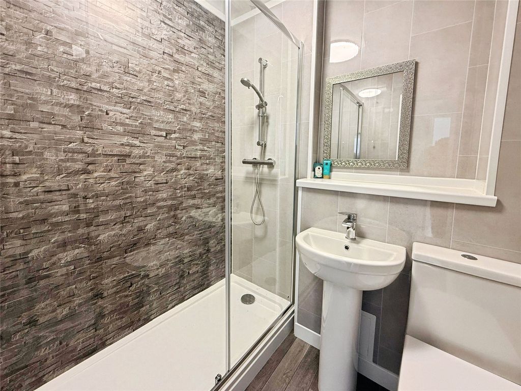 Property photo 3 of 11 Shower Room