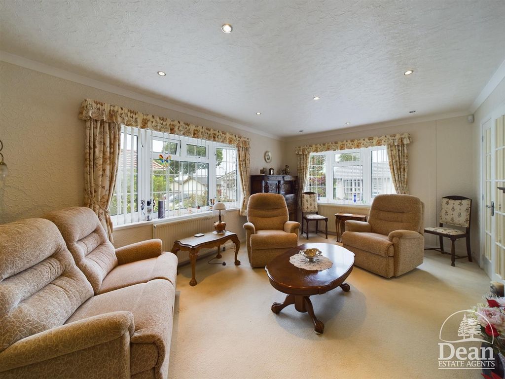 Property photo 3 of 15