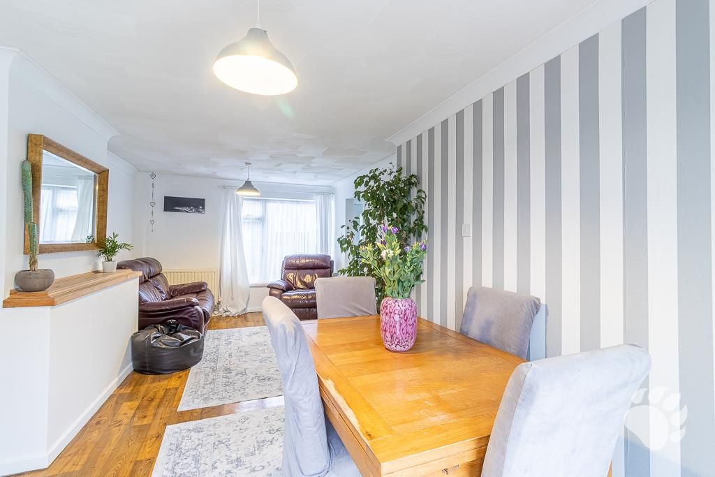 Property photo 3 of 19 Lounge/Diner