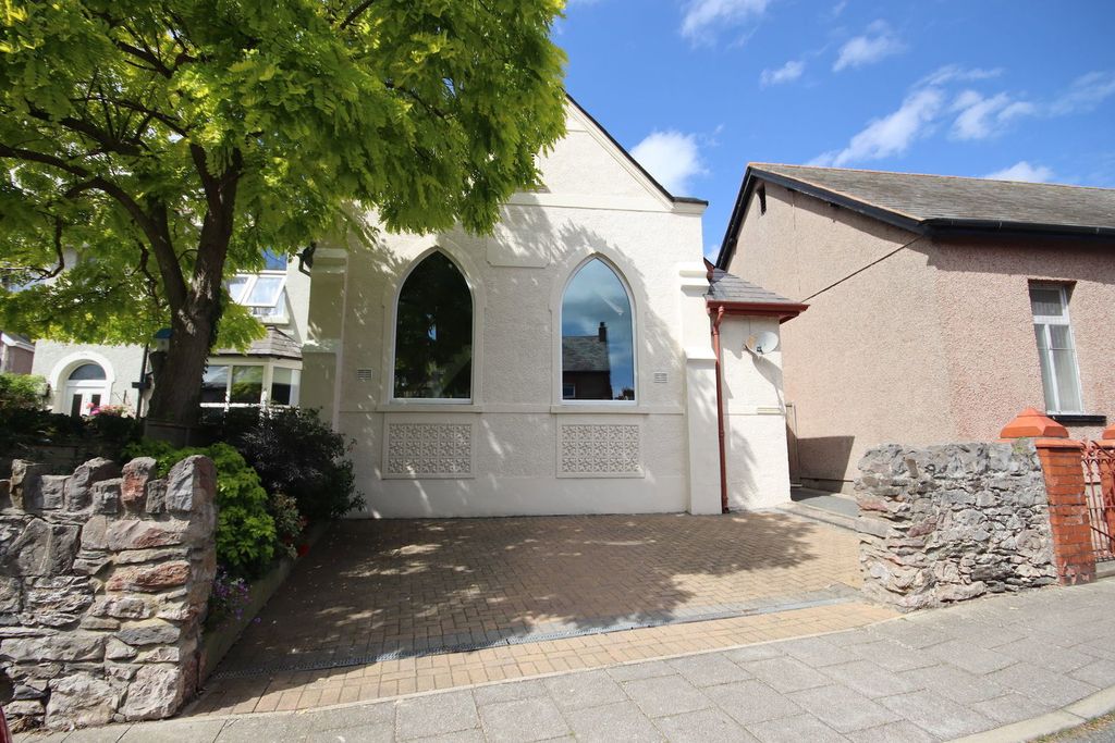 Property photo 1 of 24