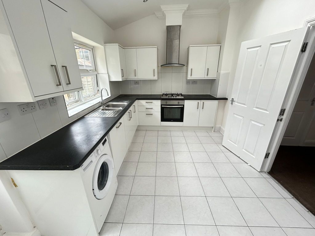 Property photo 2 of 29