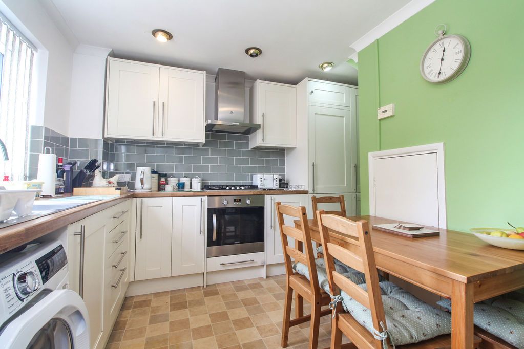 Property photo 2 of 11 Kitchen/Breakfast Room