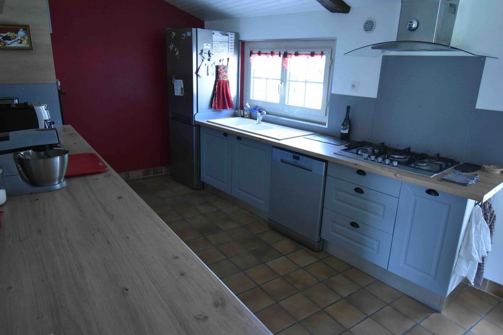 Property photo 3 of 24