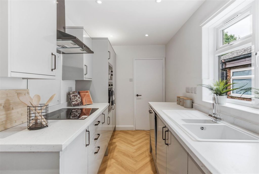 Property photo 2 of 26 172Belperrdderby_031.Jpg