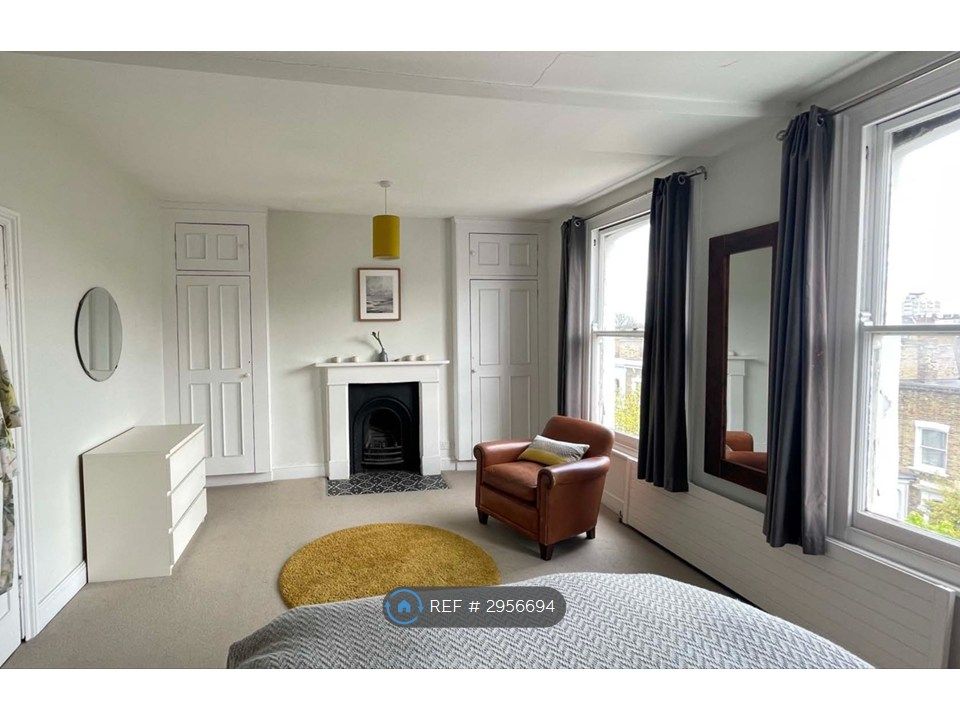 Property photo 1 of 15 Master Bedroom