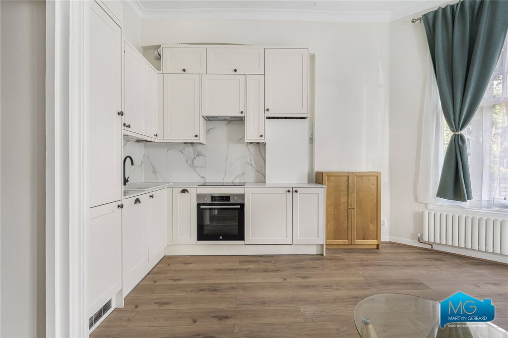 Property photo 2 of 13 Picture No. 01