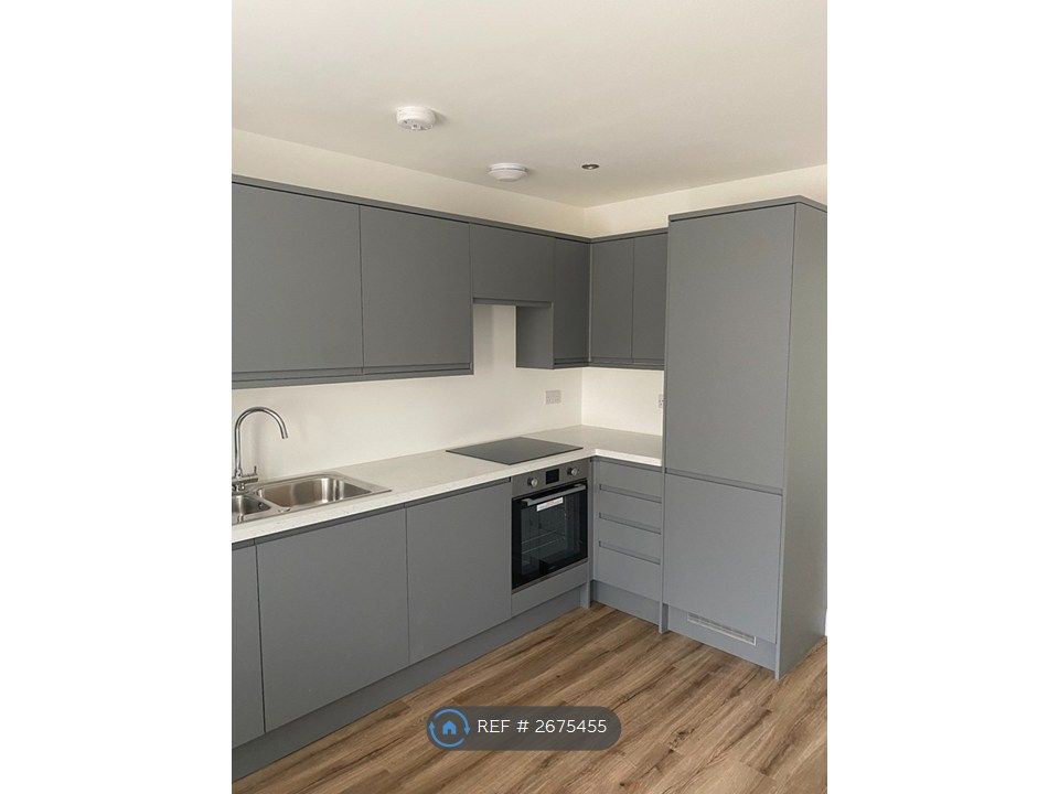 Property photo 1 of 4 Kitchen