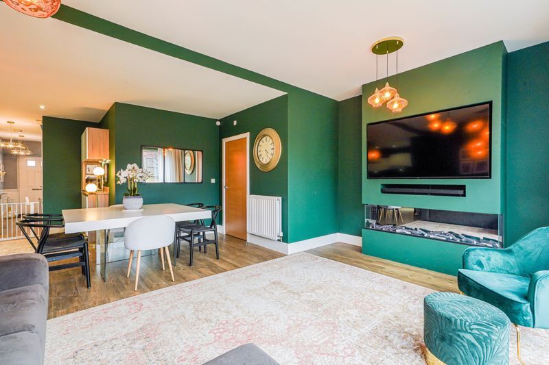 Property photo 3 of 37 Photo 36