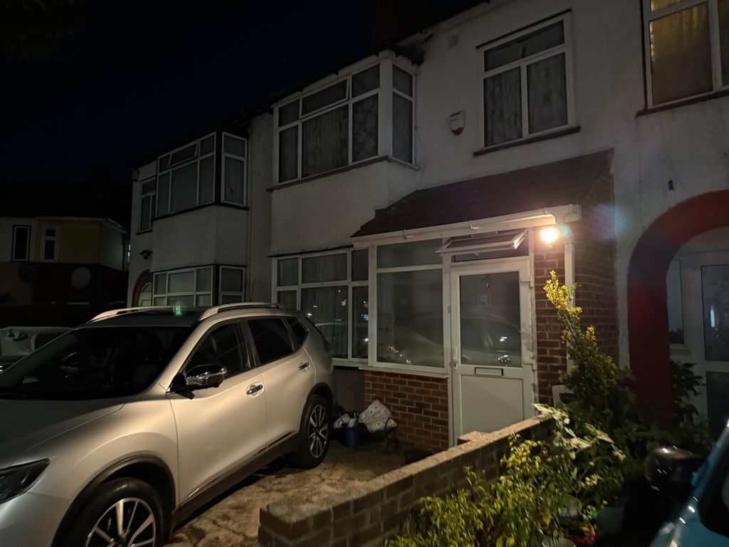 Property photo 1 of 27