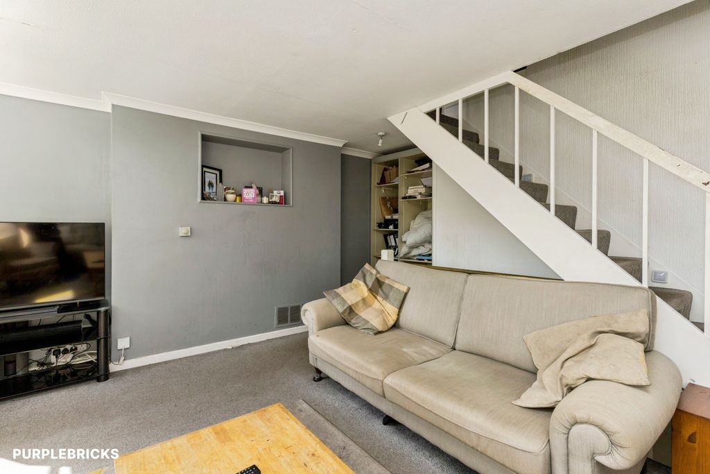 Property photo 2 of 29