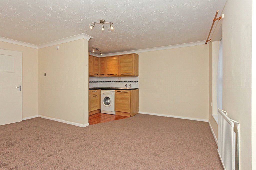 Property photo 2 of 12 Picture No. 16