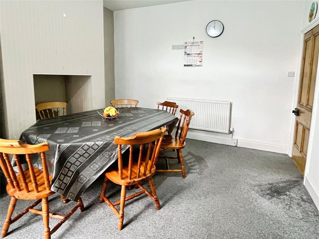 Property photo 3 of 13 Dining Room