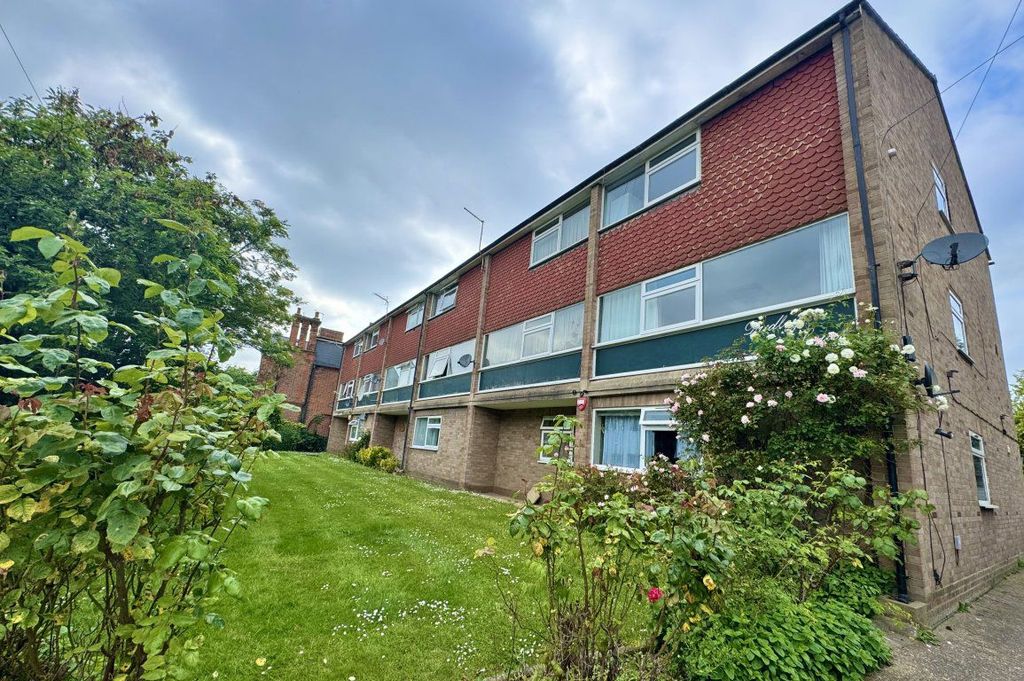 Property photo 1 of 10