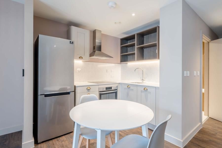 Property photo 3 of 12