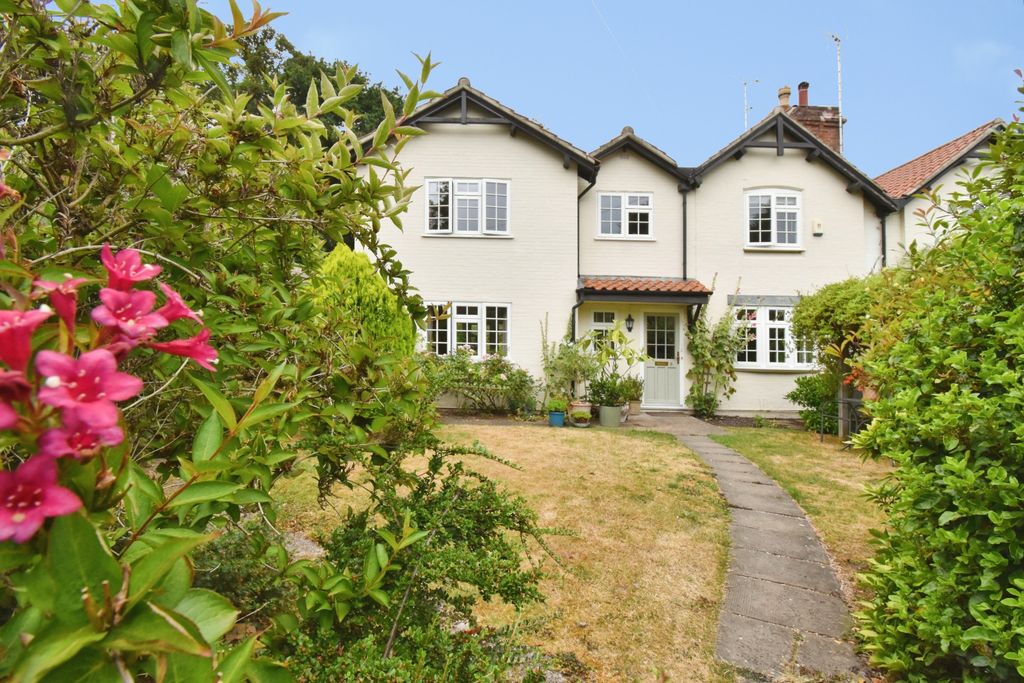 Property photo 1 of 22