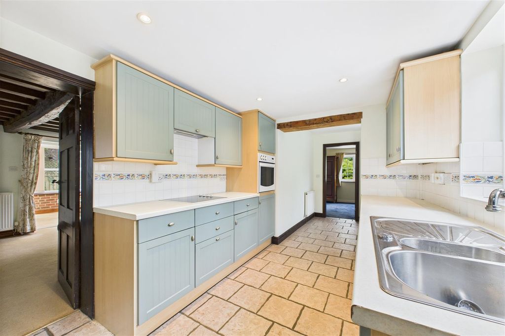 Property photo 2 of 22 Kitchen