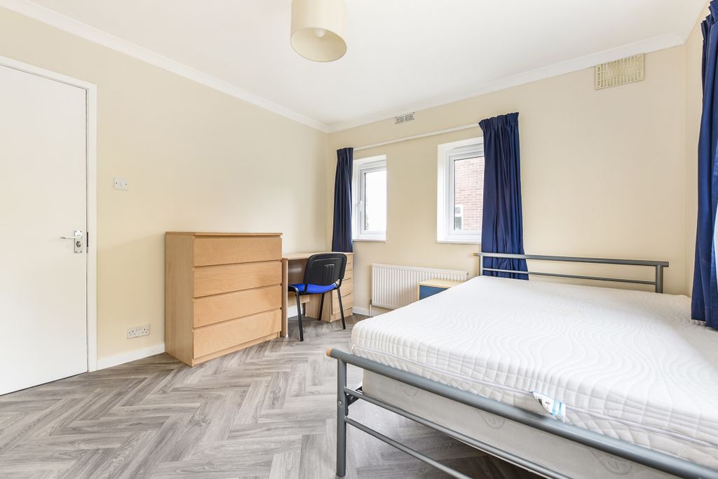 Additional image 9 of 10 bed shared accommodation to rentMinden Way, Stanmore SO22