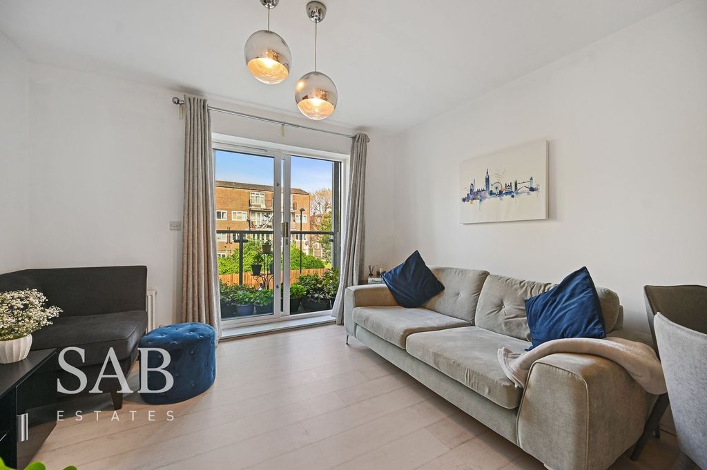 Property photo 3 of 11