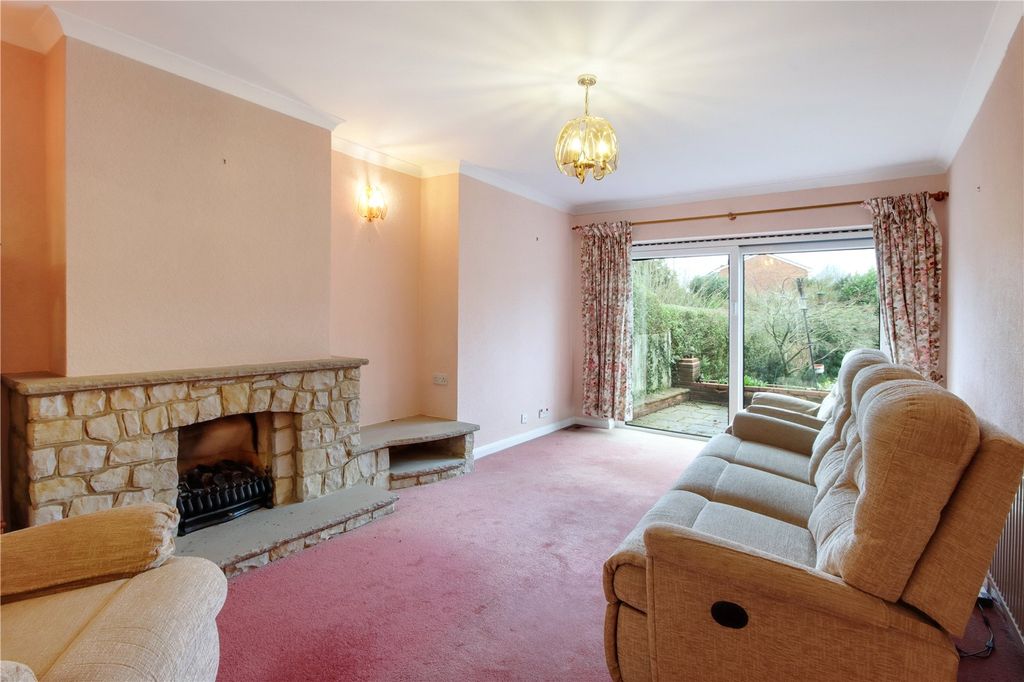 Property photo 3 of 12 Sitting Room