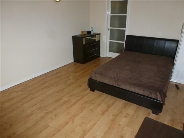 Property photo 2 of 9 Living Room