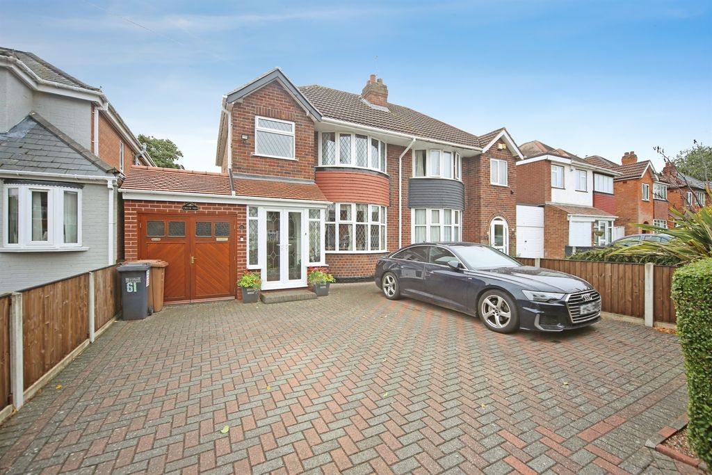 Property photo 2 of 22