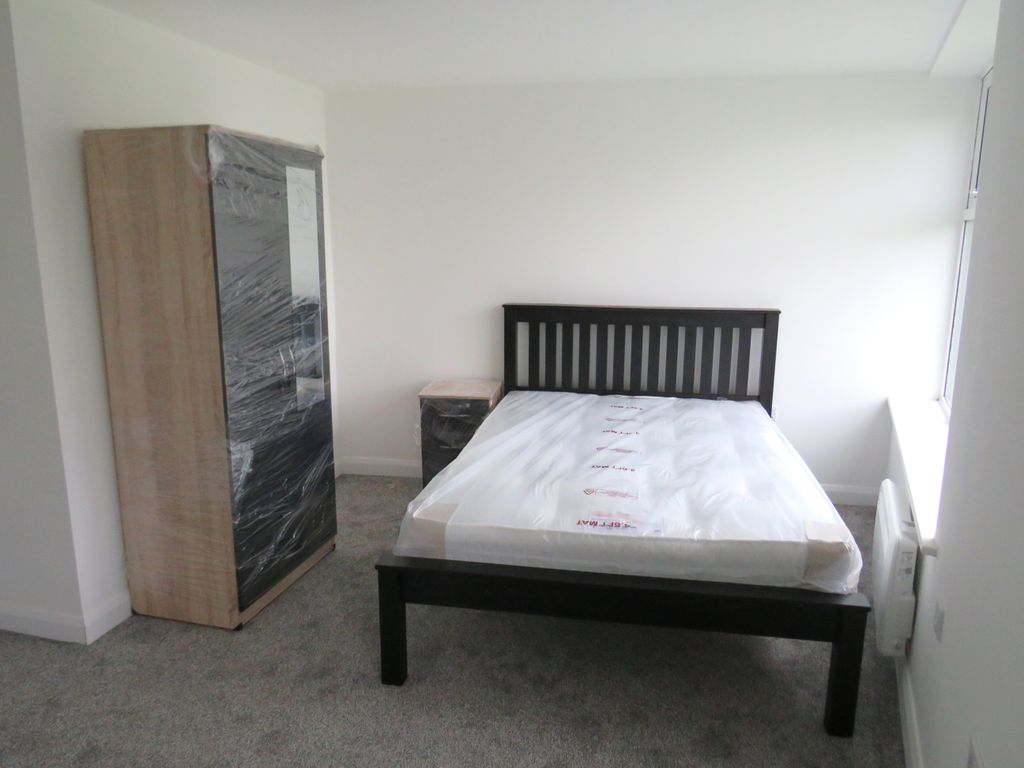 Property photo 1 of 3 Bedroom