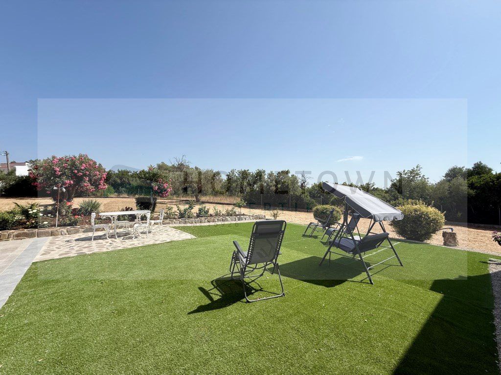 Property photo 2 of 42