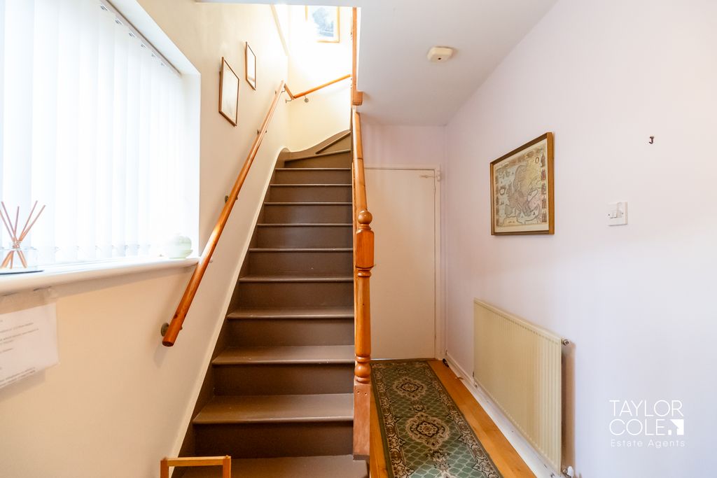 Property photo 2 of 24