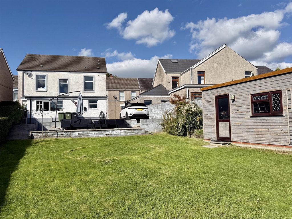 Property photo 3 of 33 Img_8784.Jpeg