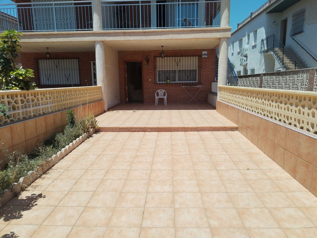 Property photo 3 of 25