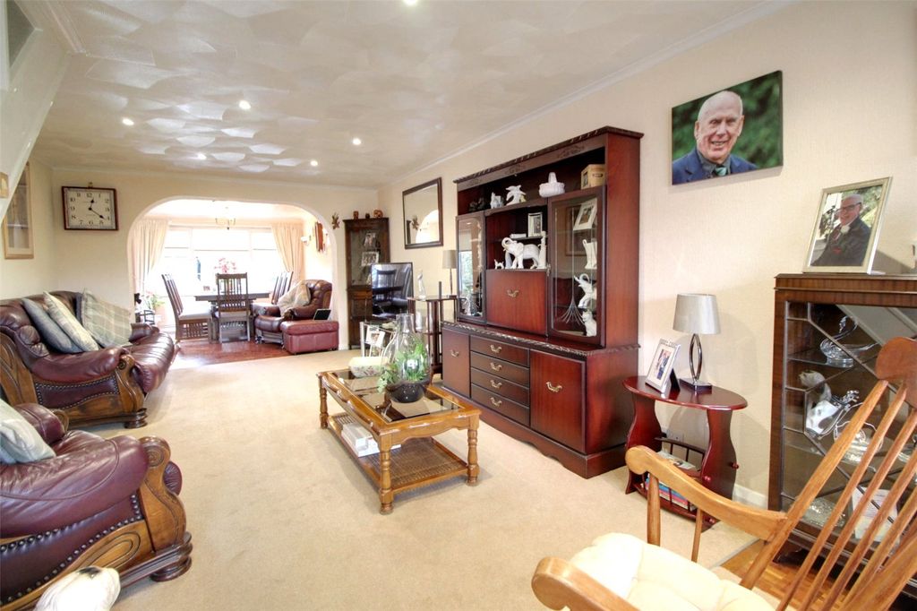 Property photo 3 of 16 Picture No. 13